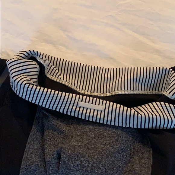 Lululemon cropped leggings - Picture 6 of 7